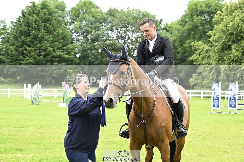 240711-125401-27000 - Cls 117 HOYS Grade C Jump Off and Presentations