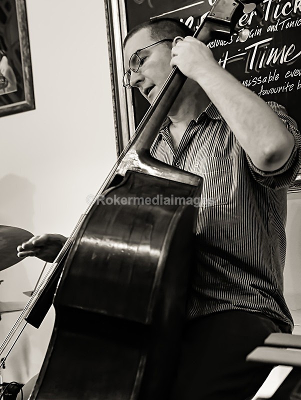  - TOM & SIMON GARDNER PLAY BROTHERS CANDOLI