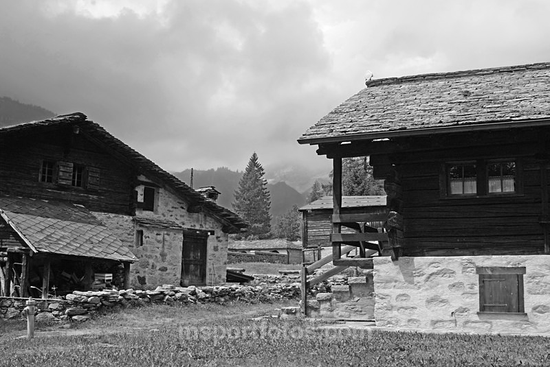 Macugnaga 15th century houses - Travel, city/land scapes