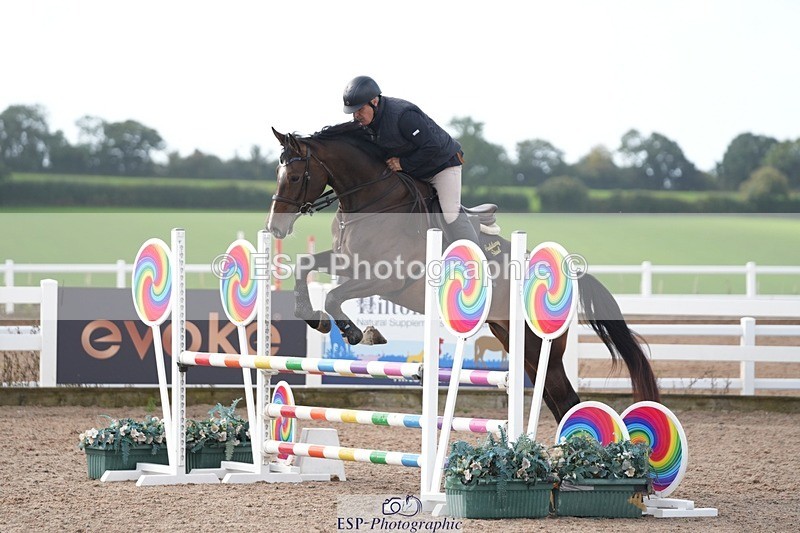 250911-102407-00201 - Cls 9 Snr British Novice and 90cm Open