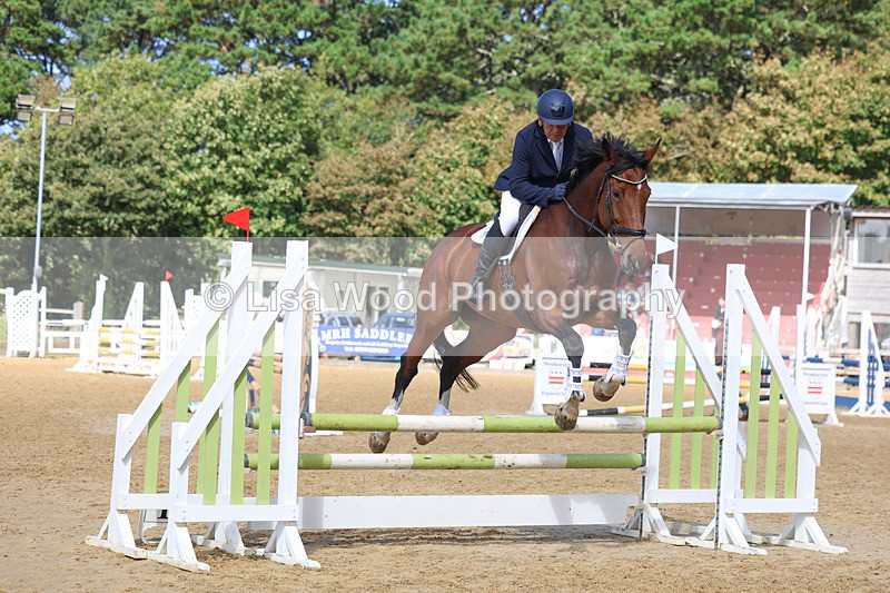 3E7A9374 - Class 9: Senior British Novice/90cm open