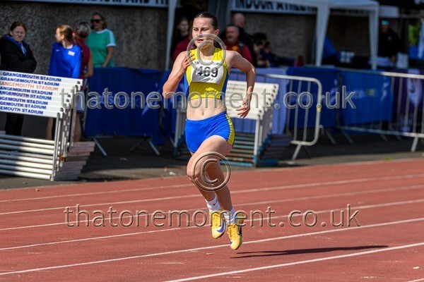 Age26 SAT-928080 - Track Female Set One