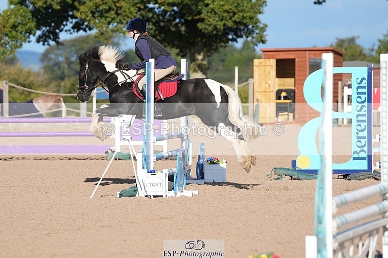 250921-093606-02006 - Cls 2 Pony Intro 70cm