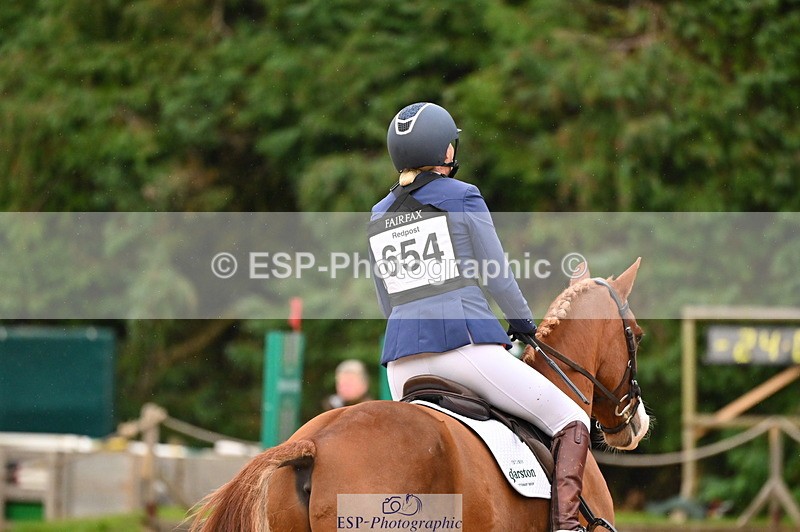 251026A-171622-27001 - H-654-Philippa.Skelton