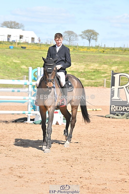 240420A-150403-11934 - Cls 7, 2 Star Medium Tour 1.35m