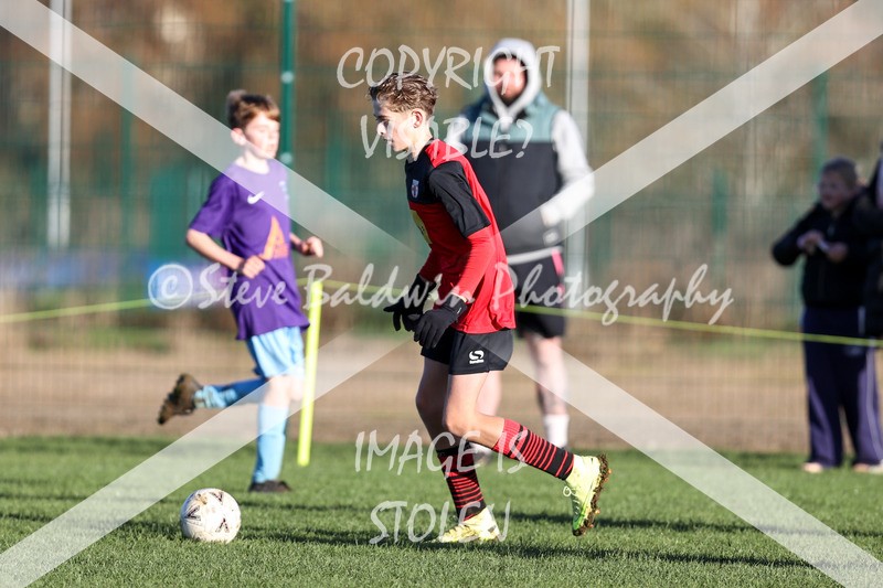 1DX31744 - 2025-11-23 FC Abbey Meads U13 Purple V Highworth Town Junior FC U13 T