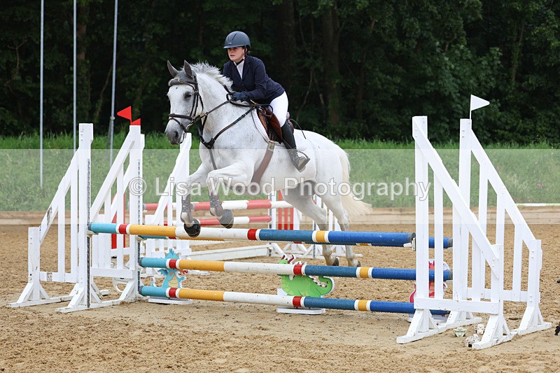 3E7A5436 - Class 4: Senior British Novice/90cm open