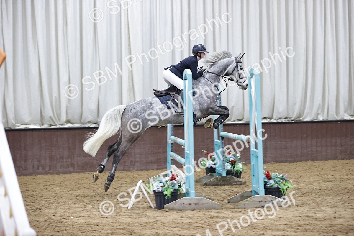 SBM_001261 - Class 4 - Senior Newcomers/ 1.10m Open