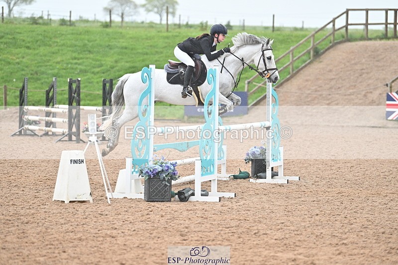 240505A-124711-05182 - Cls 4 Blue Chip Pony Newcomers & 1m Open