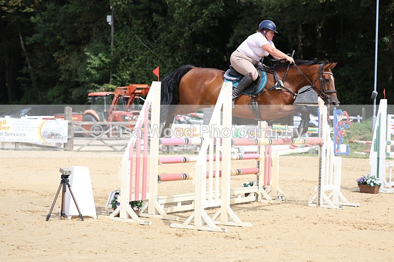 3E7A4144 - Class 7: Senior Newcomers/1.10m open