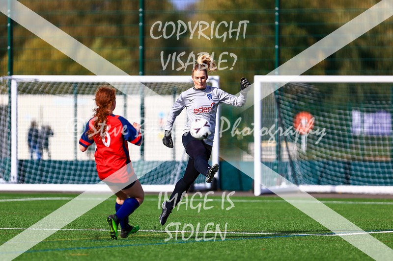 1DX30703 - 2025-10-05 FC Abbey Meads Ladies V Purton  Kingsdown FC Ladies