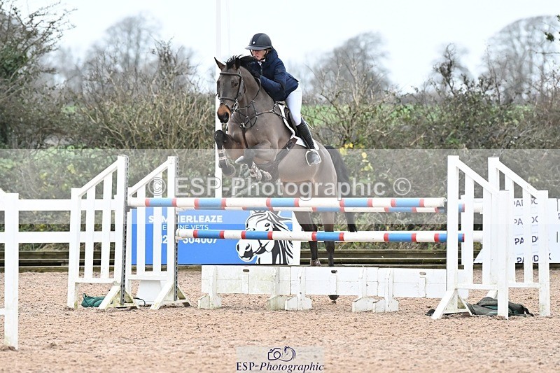 241206-134539-00997 - Cls 6 Foxhunter and 1.20m Open