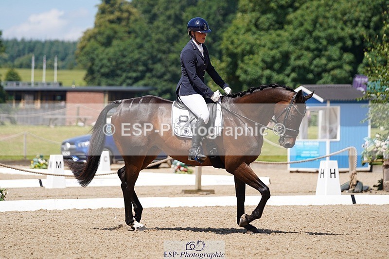 240719-120444-01432 - 275-Louise_Hendy-Best_Trition
