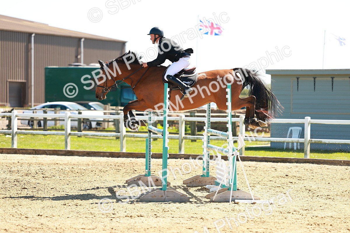 SBM_001684 - Class 5 - Senior Foxhunter - 1.20m
