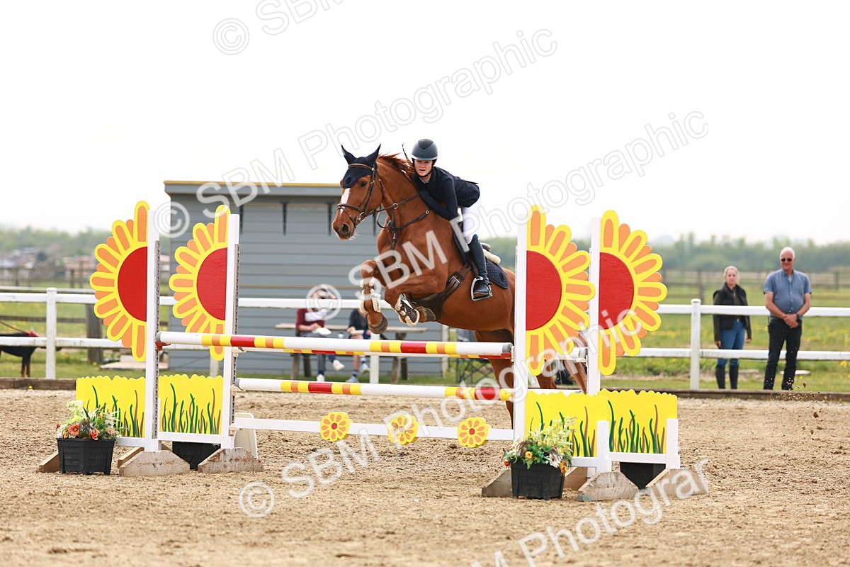  - Class 18 - Senior Newcomers - 1.10m