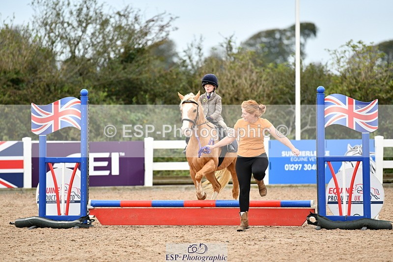 241013B-104642-00455 - Cls 2c 40cm Lead Rein