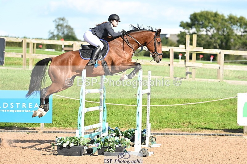 240913A-160250-05138 - Cls 18 National 1.40m Open