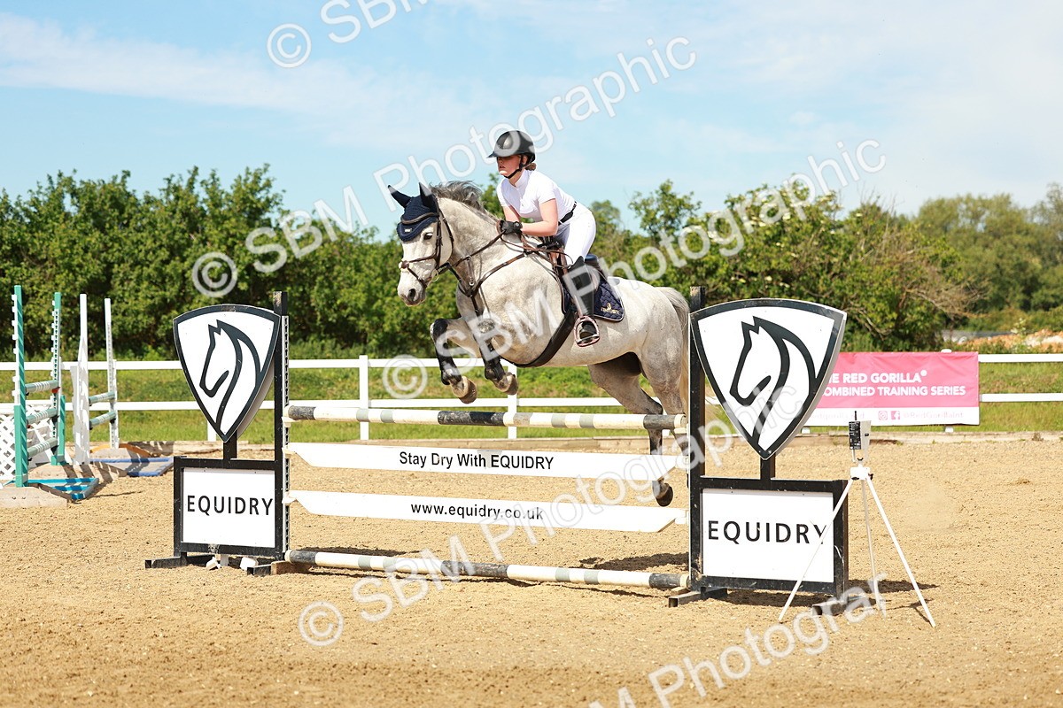 SBM_002548 - Class 4 - Senior Newcomers - 1.10m