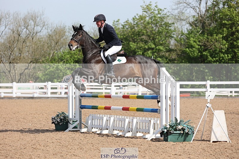 240510A-101216-05619 - Cls 14 Discovery and 1m Open