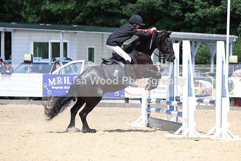 3E7A2091 - Class 4: 70 -75cm Part A