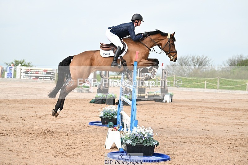 250425-100007-08078 - Cls 2 - 2 Star Small Tour