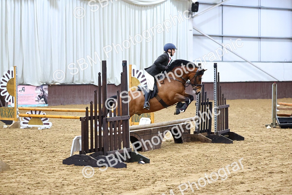 SBM_003177 - Class 35 - 60cm Training Stakes