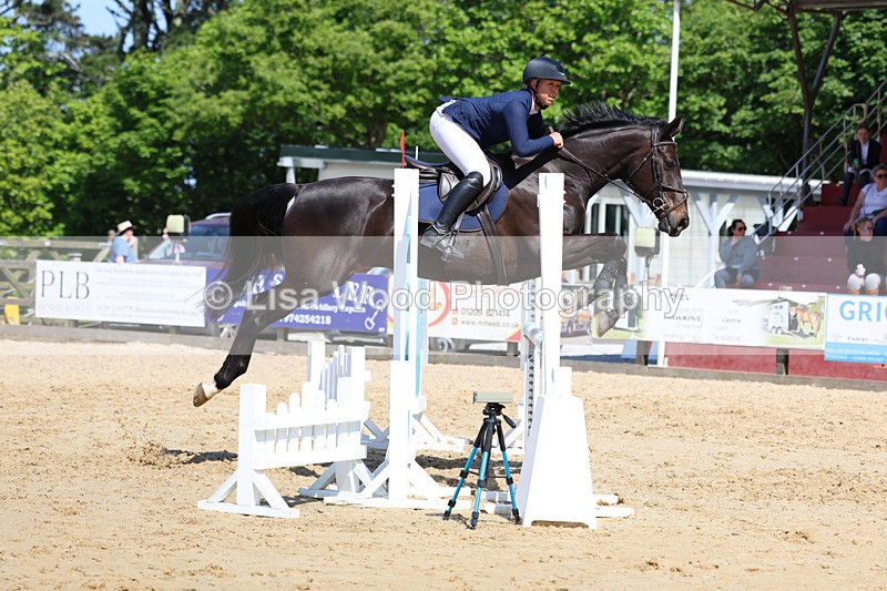 3E7A5813 - Class 4: Senior BN/90cm open