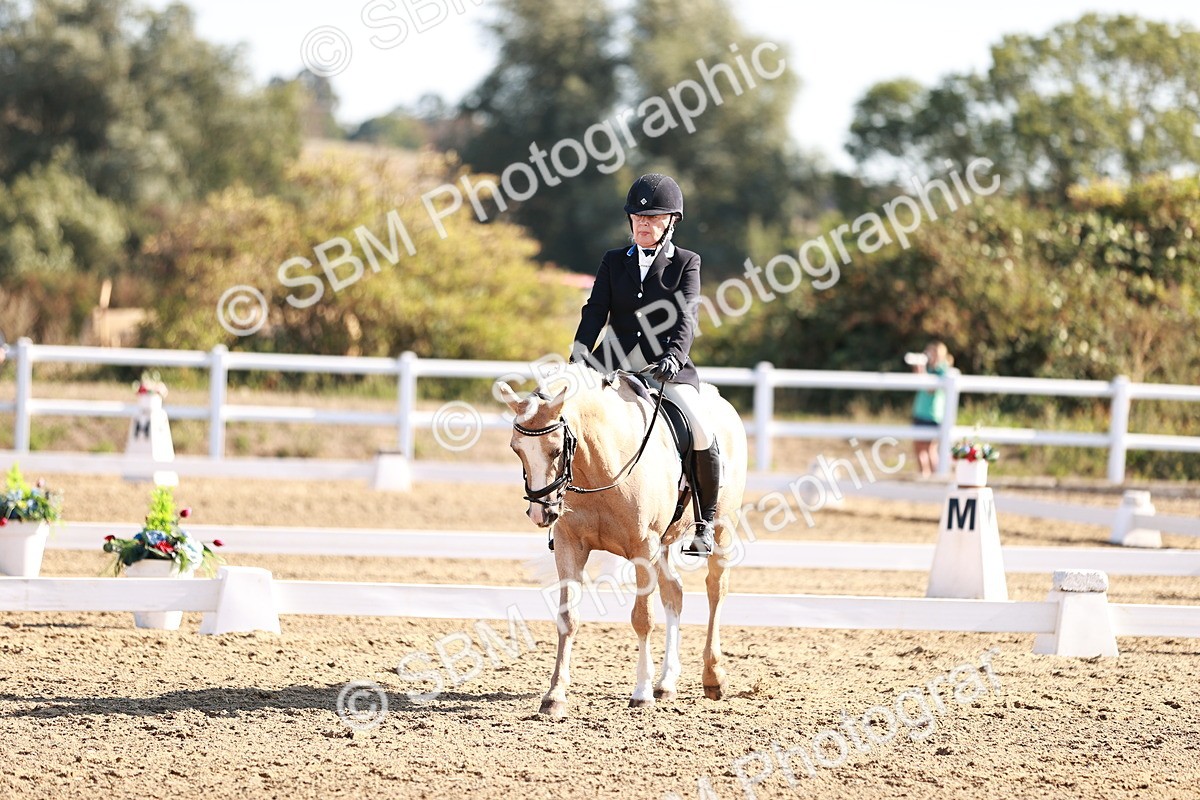 SBM_004357 - Class 12 - Novice 5 - 9.07-10.10