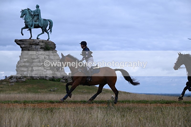 DSC_6388 - Time at Statue 12:17 to 12:44