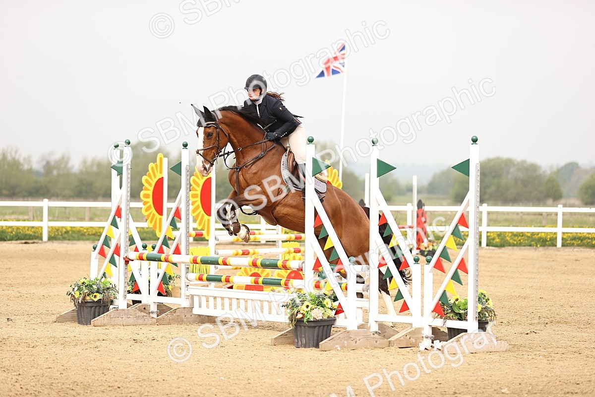  - Class 15 - Senior British novice - 90cm
