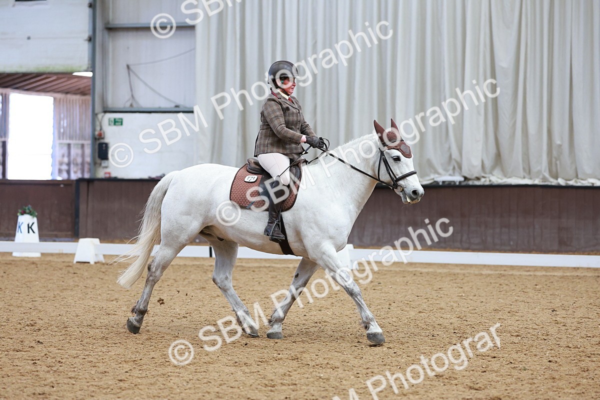 SBM_003533 - Class 15-16-18 - Novice 3-Elementary 1-PYO