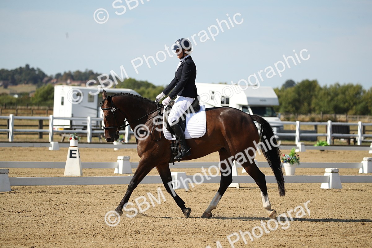 SBM_004104 - Class 11 - Novice 5 - 10.24-11.20
