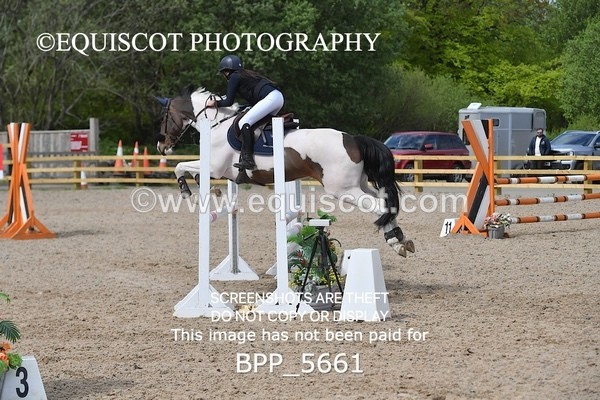 BPP_5661 - CLASS 24 SUN Senior BritiNovice/ 90cm Open