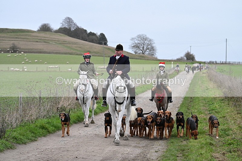 WJ7_1224 - Walk Home