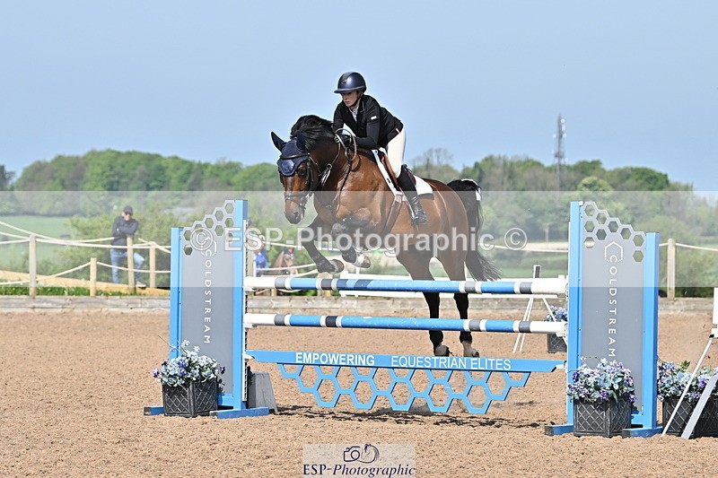 240509A-103454-00916 - Cls 8 Foxhunter