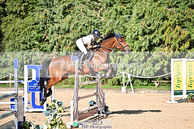 260906A-162536-04683 - Cls 24 Snr Foxhunter