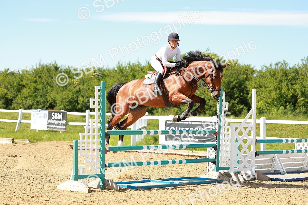 SBM_002779 - Class 4 - Senior Newcomers - 1.10m