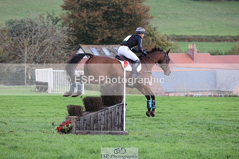 241025-122146-08036 - 127-Alexander.Bragg-STARSTRUCK.III