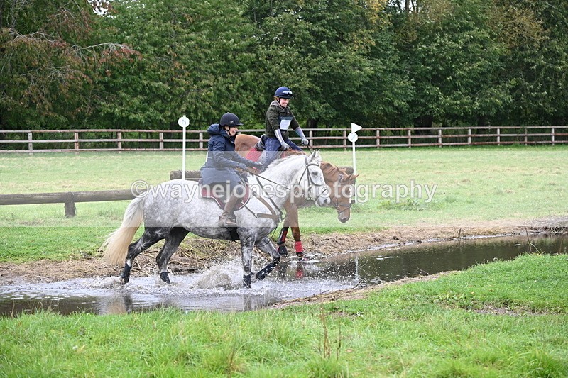 WJ6_2812 - Time at Photographer 11:01 to 11:20