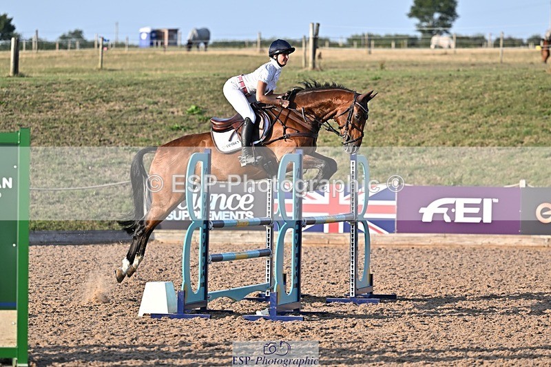 250812-191025-00532 - 1m and 1.10m