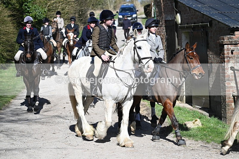 WJ7_9756 - Home for hunt tea !