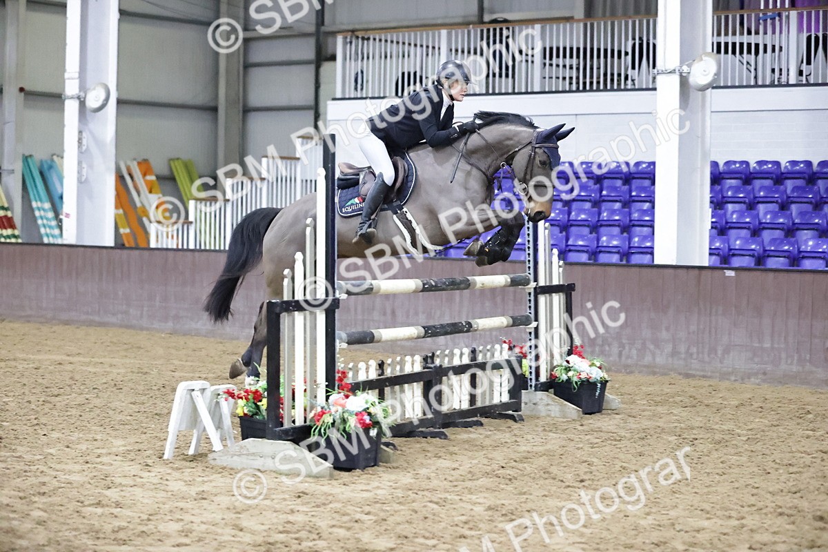 SBM_001078 - Class 4 - Senior Newcomers/ 1.10m Open