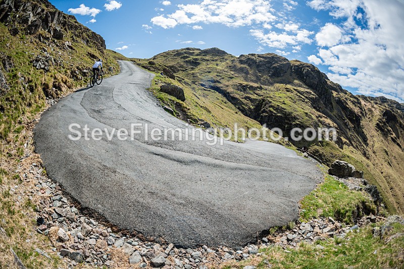 105125 - Hardknott Hairpin 11.00 - 12.00