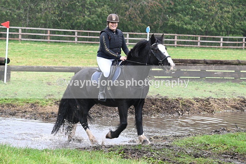 WJ6_9533 - Time at Photographer 14:46 to 14:57