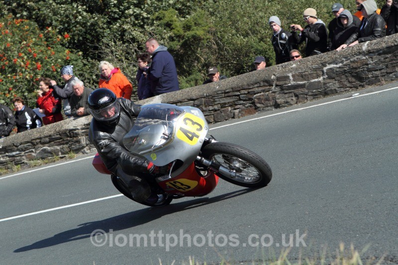 Arthur Jones - Bennetts 500cc Classic TT