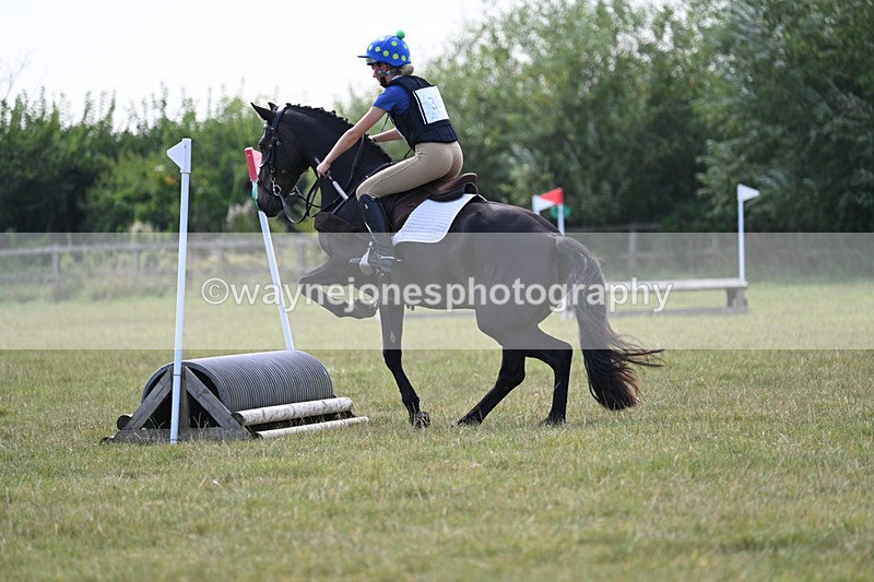 WJ7_7724 - 60cm XC Time 14:21 to 14:47