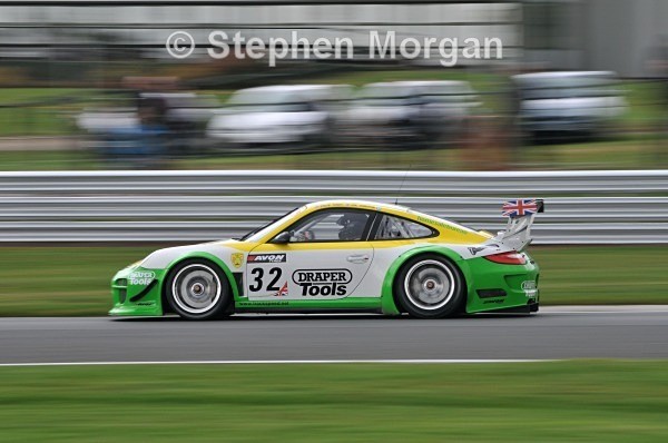 12 14-570 - GT and Sports Cars