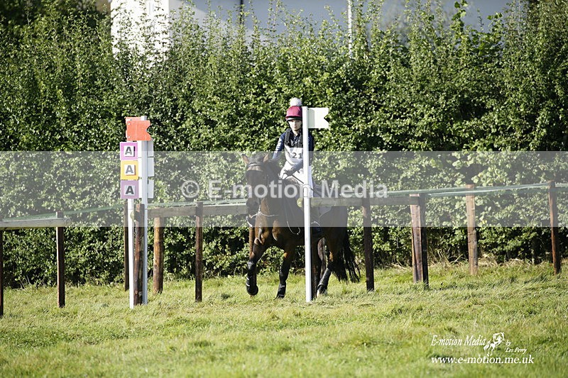  WWHT 031021 855 - WWEC Novice Restricted (0.80m) 18/10/20