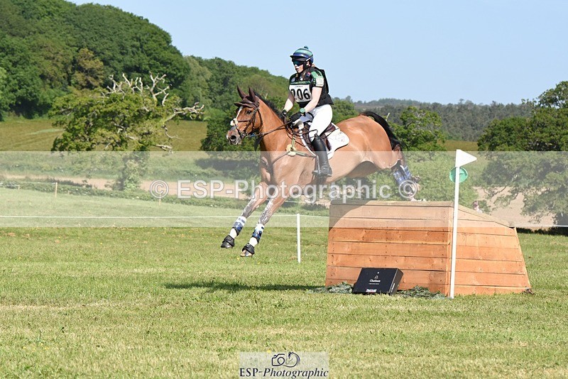 230527-095432-08130 - 206-MEXICAN_WAVE-Daisy_Bathe-XC