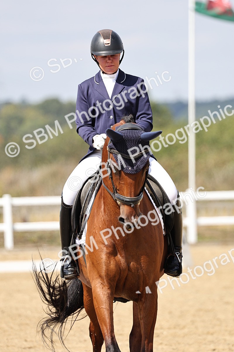 SBM_018676 - Class 16 - Novice 5 - 12.08-13.11